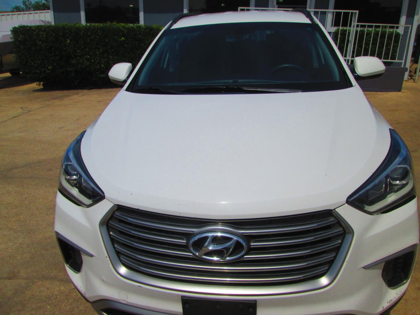 2017 WHITE Hyundai Santa Fe (KM8SM4HF8HU) , located at 1815 NE 28th St., Fort Worth, TX, 76106, (817) 625-6251, 32.795582, -97.333069 - Photo#1